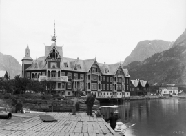 The second Hotel Hardanger in Odda was built in 1896.