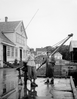On the quay at Glesvær 1930.