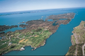 The farms on Toska lie on moraine soils from the Herdla moraine.